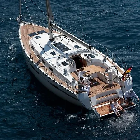 Boat In * 特罗吉尔